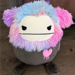 Squishmallows frumpy the Bigfoot 8” Valentine’s Day edition new with tags